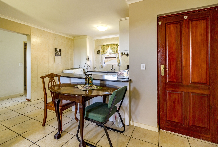 2 Bedroom Property for Sale in Sea Breeze Western Cape